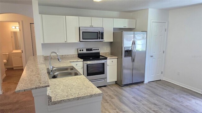 Building Photo - 2135 19th Ave SW