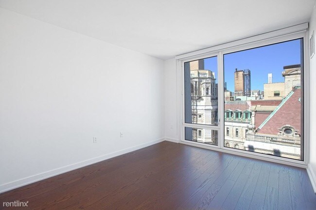 Building Photo - 400 W 113th St