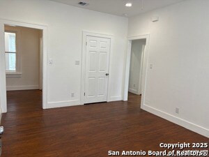 Foto del edificio - 805 W Summit Ave.