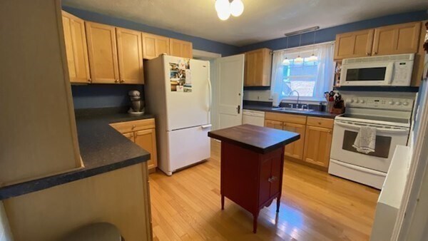 Foto principal - 297 Walnut St