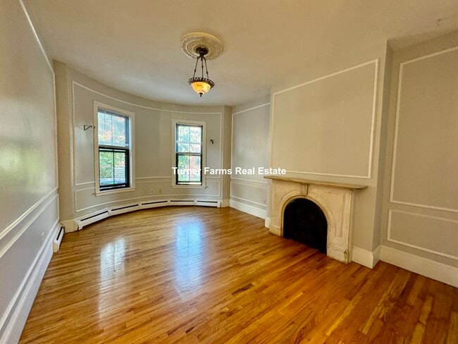 Building Photo - 95 E Brookline St