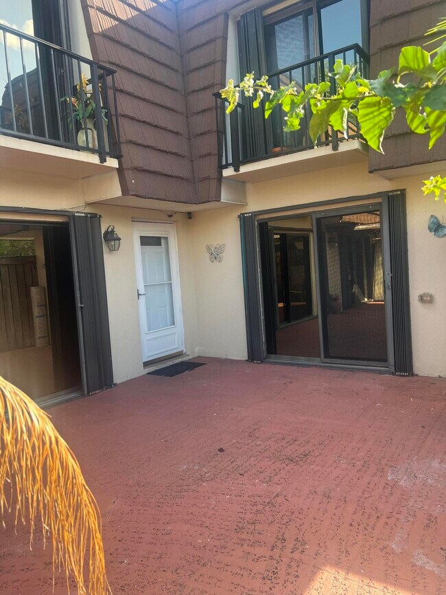 Foto del edificio - 1009 10th Ln