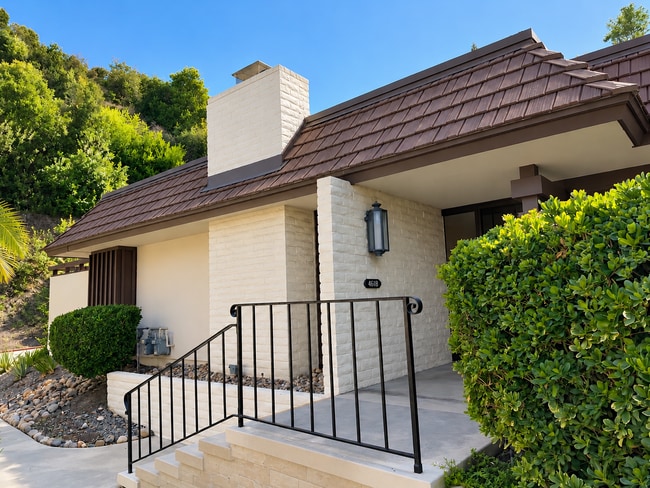Building Photo - 4618 Collwood Ln