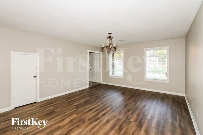 Foto del edificio - 2703 Shady Bayou Ln
