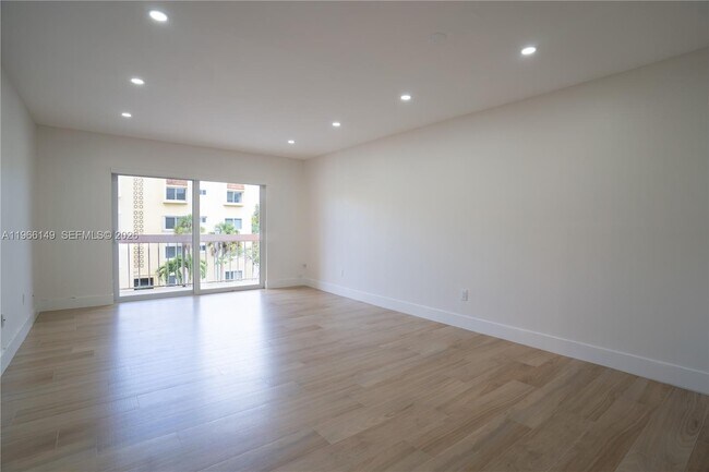 Building Photo - 7720 Camino Real