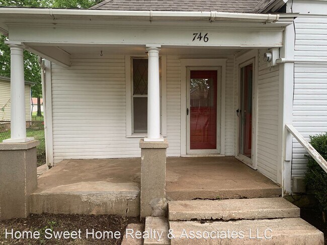 Building Photo - 2 br, 1 bath House - 746 S Kansas Ave