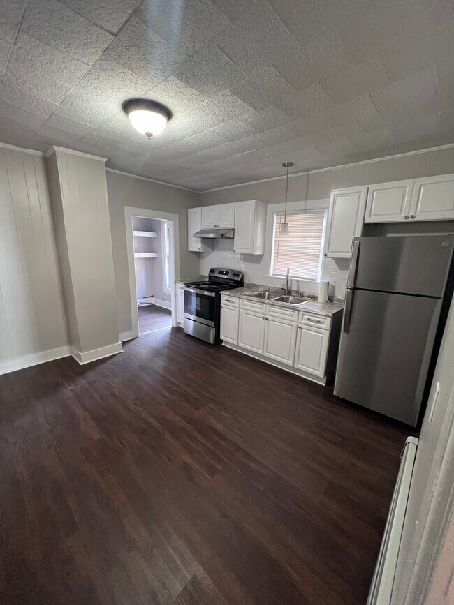 Kitchen View 3 - 850 Dwight St