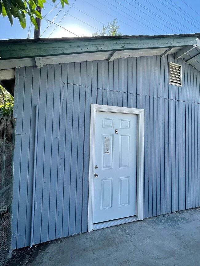 Foto del edificio - 2532 N Arrowhead Ave