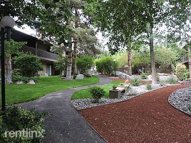Building Photo - 2913 Tierra Verde E