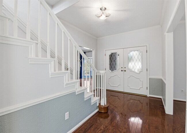 Foto del edificio - 3718 Wildwood Ridge Dr