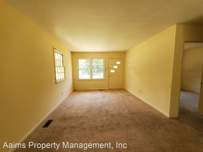 Building Photo - 3 br, 1 bath House - 6022 Blairmore Place