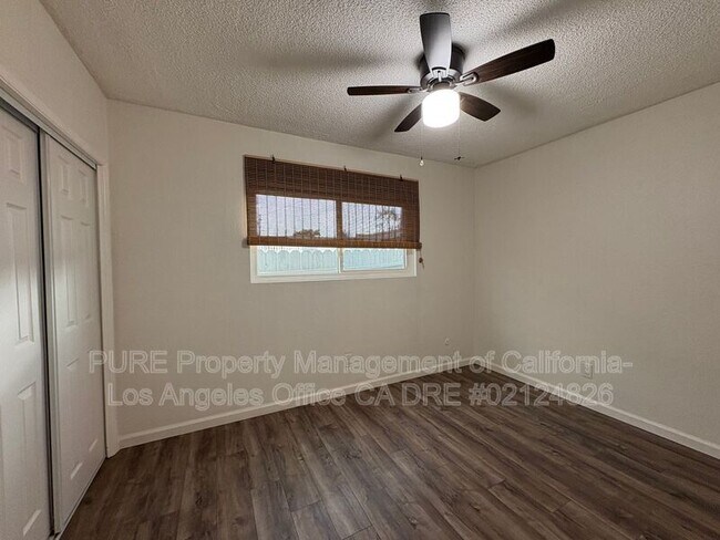 Building Photo - 14615 Kingsdale Ave
