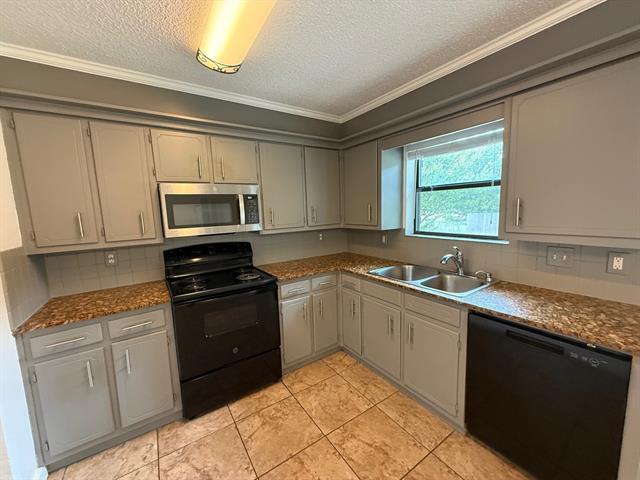 Foto del edificio - 231 Redbud St