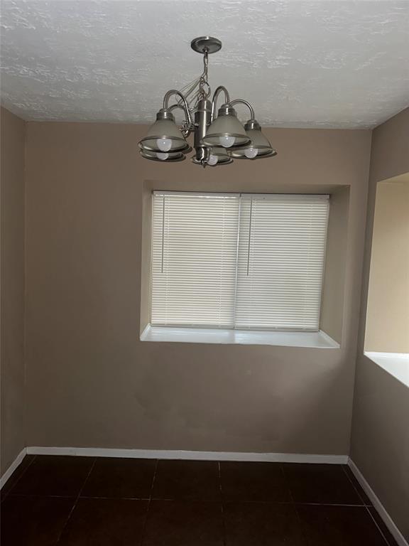 Building Photo - 1107 Vang Ct