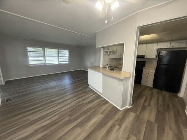 Building Photo - 111 48th Ave W