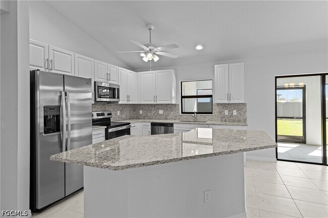 Foto del edificio - 710 NW 2nd Ln