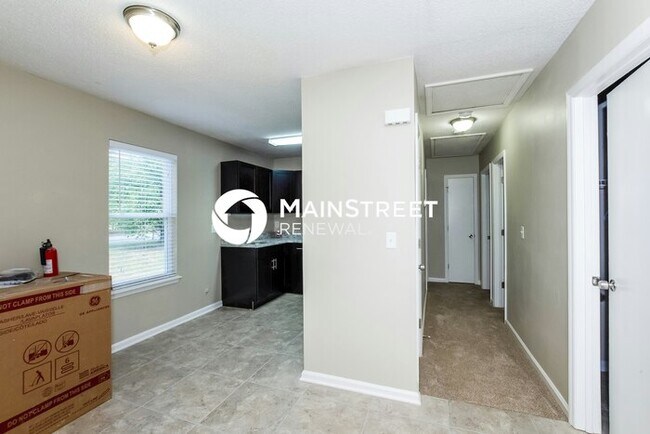 Foto del edificio - 2 Bedroom Pet-Friendly Home in Charlotte, ...