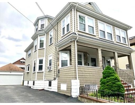 Primary Photo - 61 Evans St