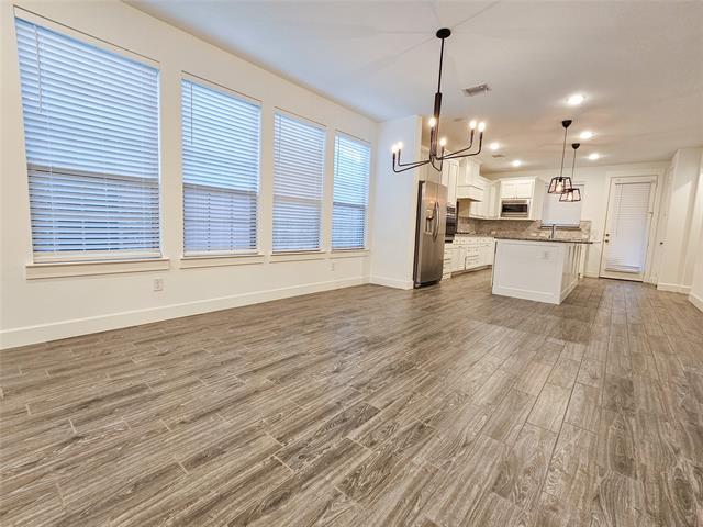 Building Photo - 2273 Lobo Ln