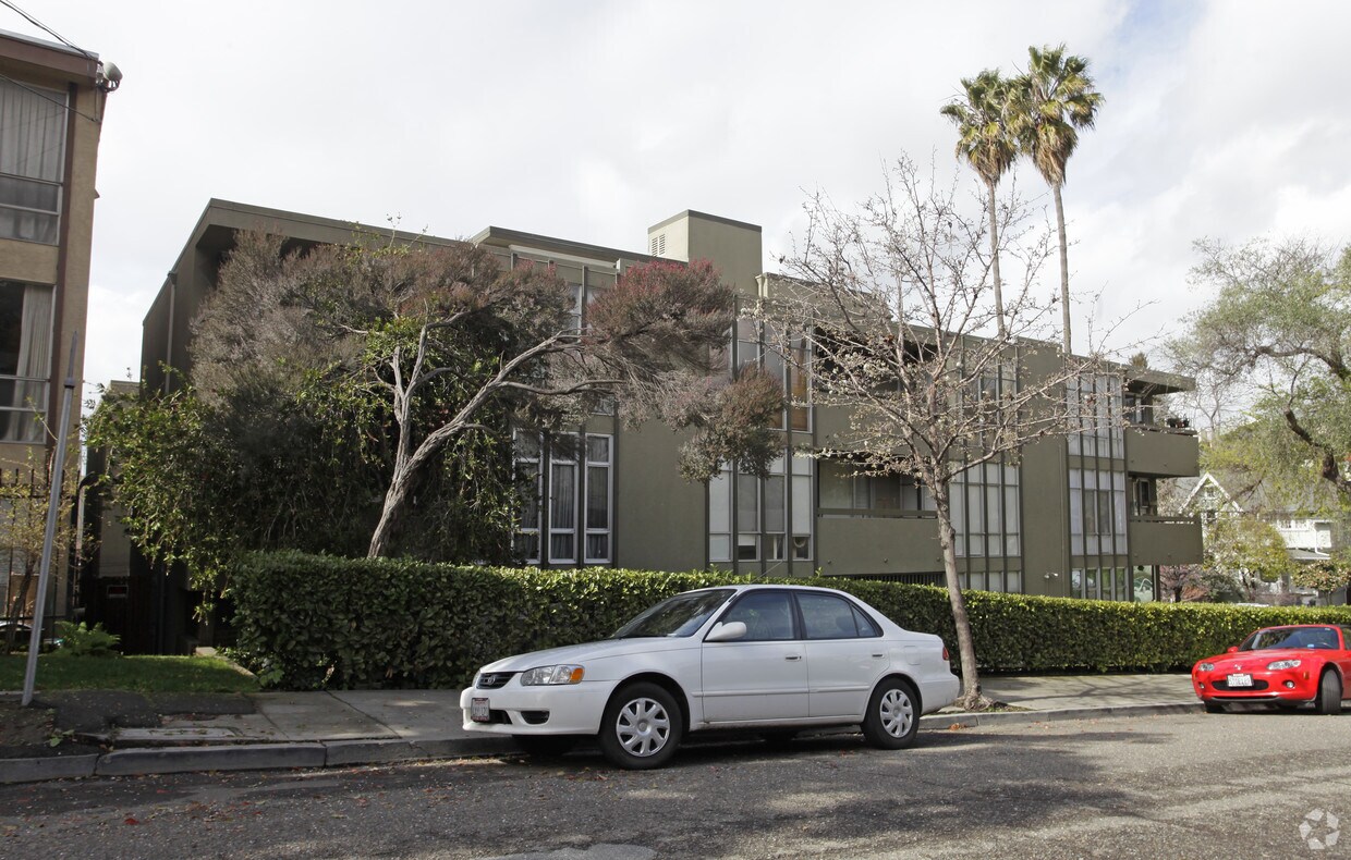 Foto del edificio - 398 Adams St