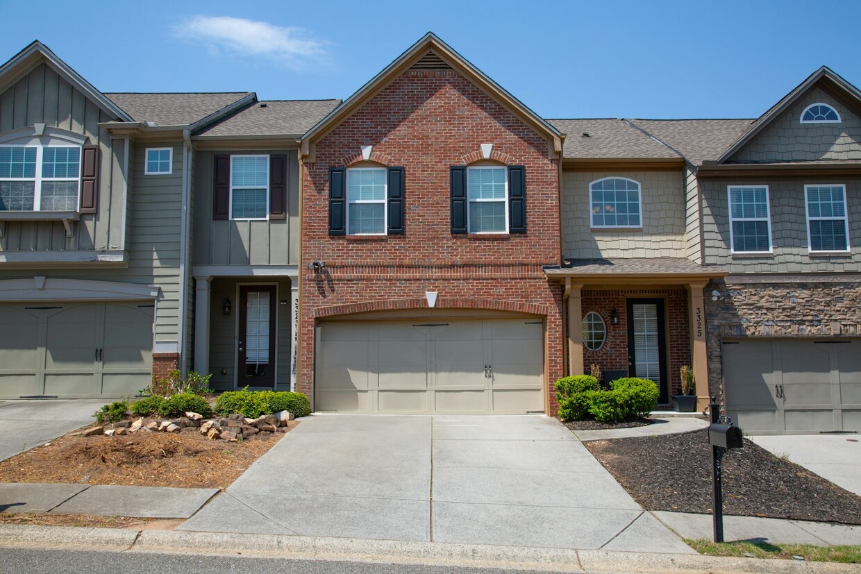 Foto principal - 3325 Castleberry Village Cir