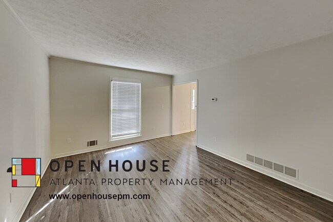 Foto del edificio - 5231 Enchanted Cove SW, Lilburn
