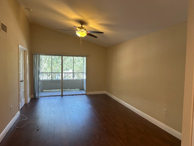 Photo - 2831 N Oakland Forest Dr Apartment