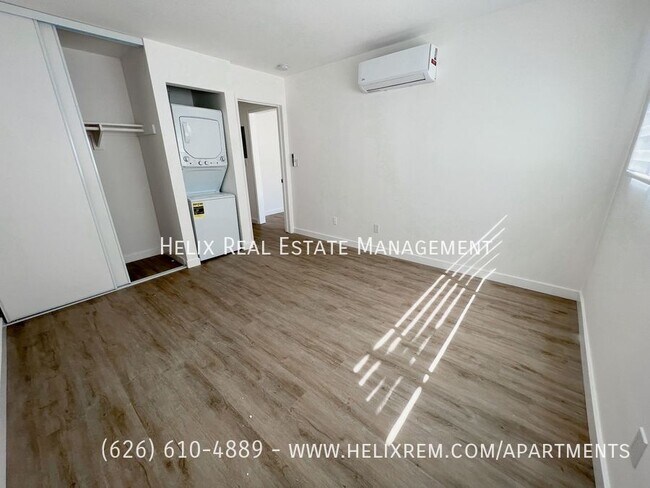 Building Photo - 1313 Huntington Dr