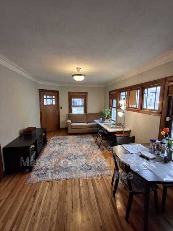 Building Photo - 5312 Elliot Ave