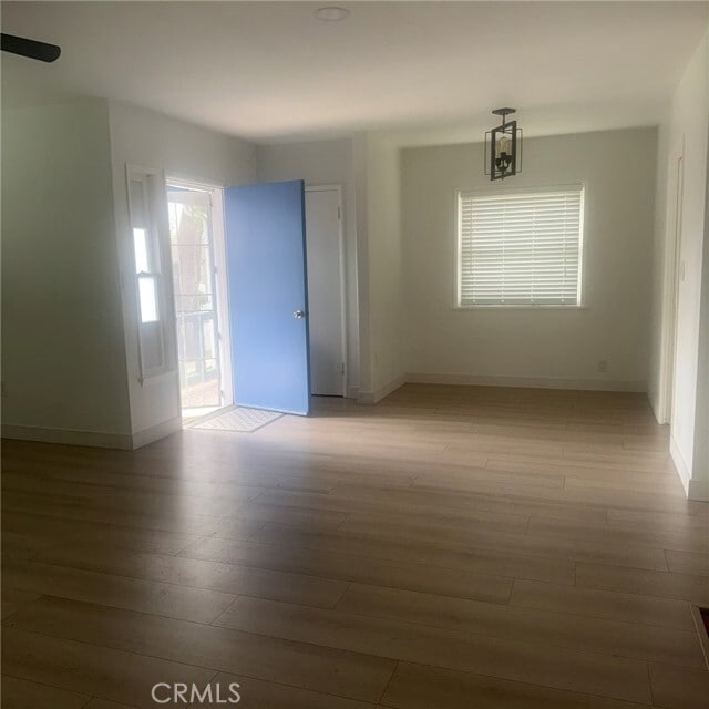 Foto del edificio - 7407 Dunfield Ave