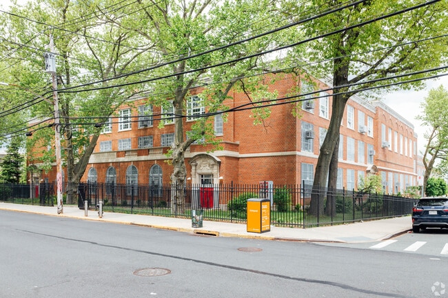 Port Richmond High School Serves Mariner's Harbor Students. In 2019, It Added Two STEAM Labs opening Access to Virtual Reality, 3D Printing, and More.