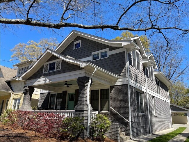 Building Photo - 204 Cambridge Ave