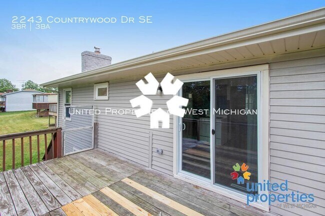 Building Photo - 2243 Countrywood Dr SE