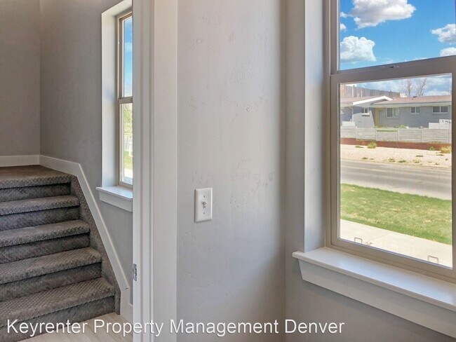 Building Photo - 2 br, 2.5 bath House - 3348 W 17th Ave