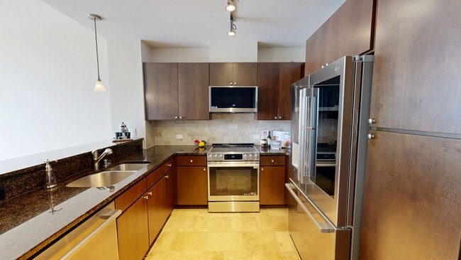Interior Photo - Ashton Bellevue