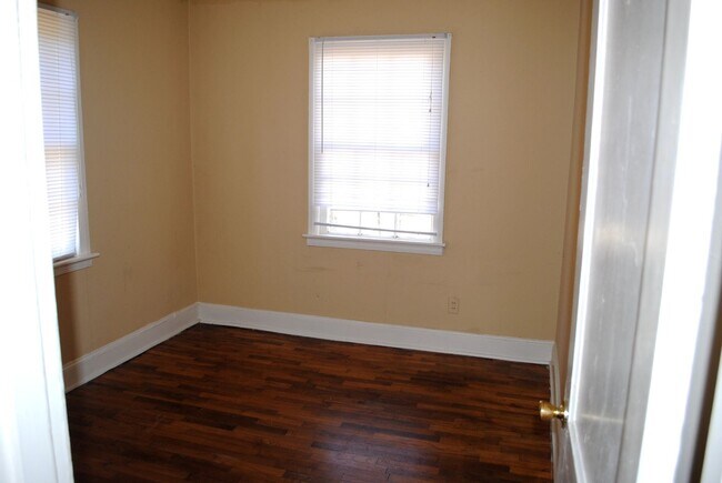 Building Photo - Available for April 2026!