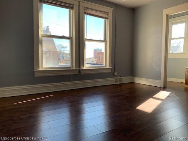 Building Photo - 4207 4th St