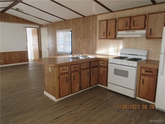 Building Photo - 2765 Carver Ave