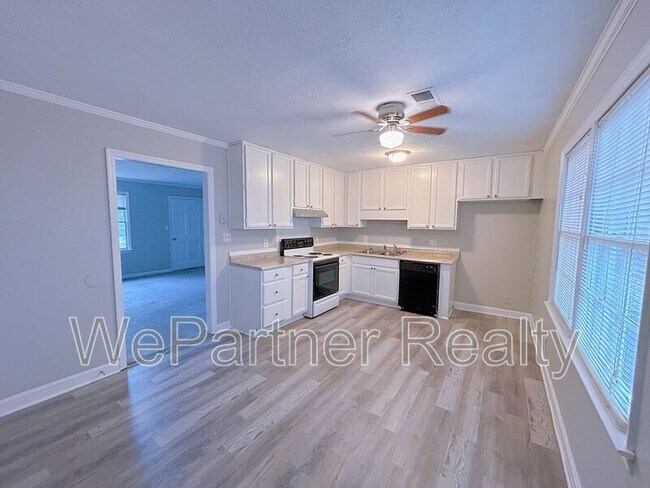 Foto del edificio - 1143 Spring Creek Cir