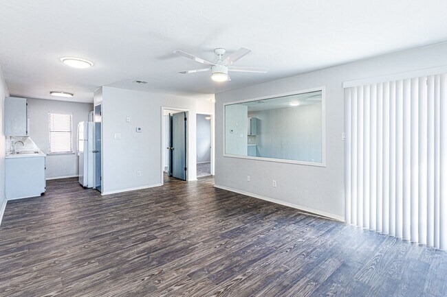 Building Photo - Upgraded & Specious Two Bedroom Must See!!