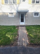Building Photo - 11 Walnut Hill Rd