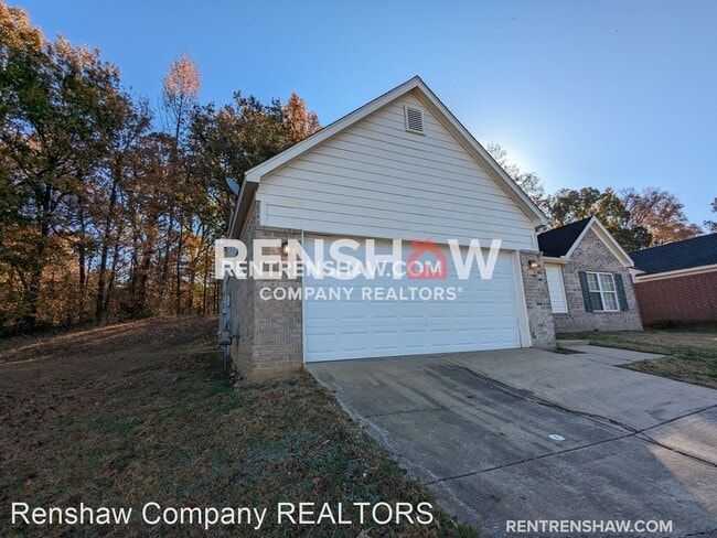 Building Photo - 3 br, 2 bath House - 4130 Hampton Manor