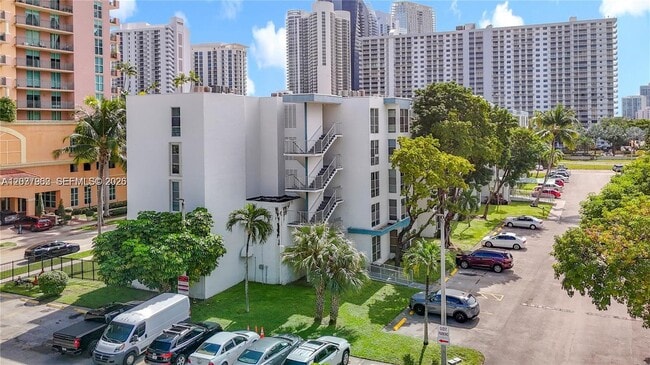 Building Photo - 17560 Atlantic Blvd