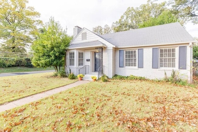 Building Photo - 380 Holmes Cir
