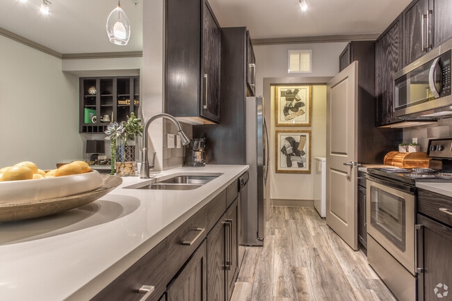 Up to 1 Month Free + $99 on Fees! - Up to 1 Month Free + $99 on Fees! Apartment