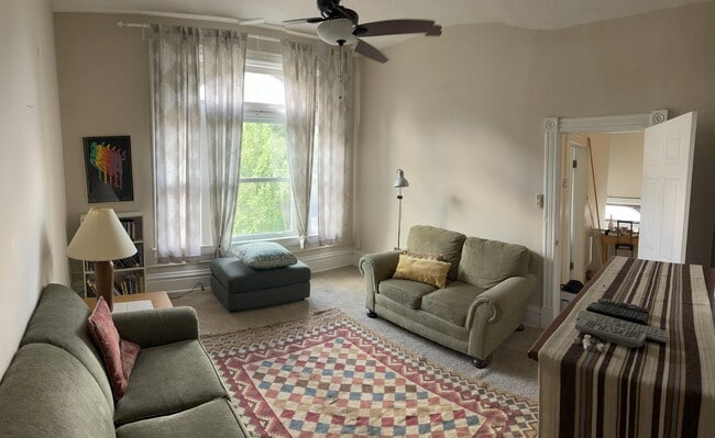 Living Room - 826 Selby Ave