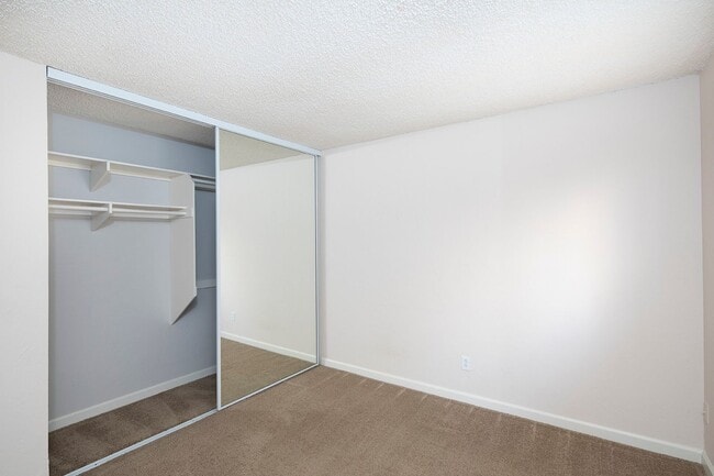 Foto del edificio - OPEN HOUSE: 12/6 10AM-12PM ~ 2BR in El Cajon with Parking and Private Patio
