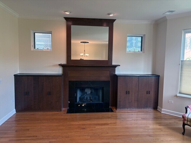 Foto del edificio - 4230 N Broadway