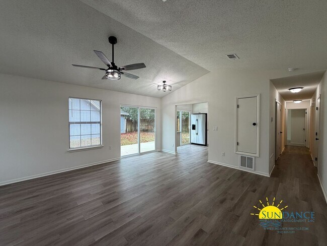 Foto del edificio - Newly Renovated 3-Bedroom Home in Hidden Trails – Fort Walton Beach!