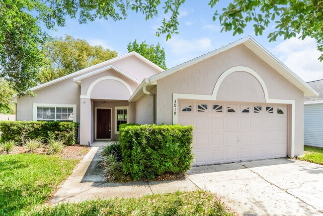 Building Photo - 3019 Dellcrest Pl